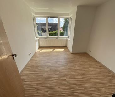 Renovierte 3-ZKB-Balkonwohnung in sehr schöner Anlage in Heppens zu... - Photo 6