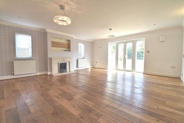 4 bedroom detached house to rent - Photo 1