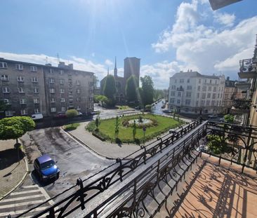 Trzypokojowe mieszkanie w centrum Chorzowa - Zdjęcie 3