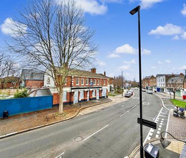 2 bedroom apartment to rent - Photo 6