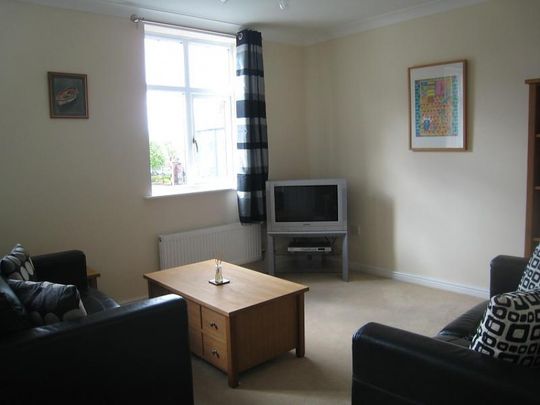 2 Bedroom Apartment To Let - Photo 1