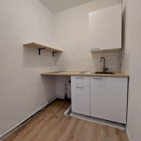 Location Appartement 2 pièces 36m² ST AUBIN LES ELBEUF 76410 - Photo 3