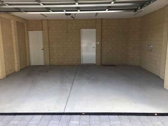 High Quality Executive Unit for Lease - Photo 1