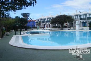 081-594 Renovated duplex style bungalow for rent in Maspalomas