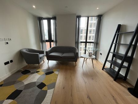 1 Bed Flat, Emery Way, E1W - Photo 2