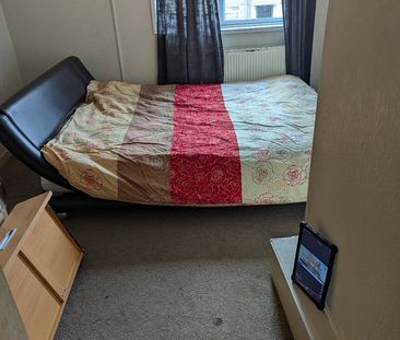 Room in a Shared House, Ibbetson Avenue, LE3 - Photo 2