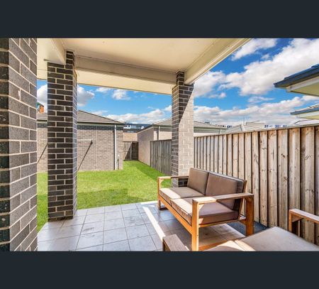 84 William Hart Crescent, Penrith, NSW 2750 - Photo 4