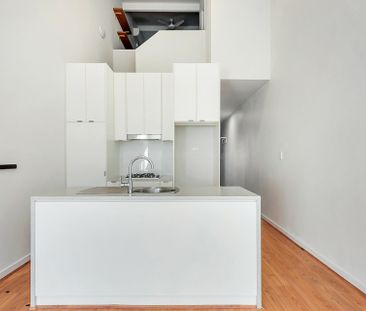Townhouse Living in Convenient Location - Photo 3
