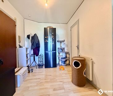 Location Appartement 2 pièces 43m² RIORGES 42153 - Photo 2
