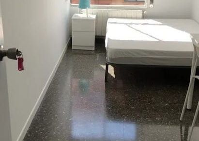 Calle Doctor Moliner, Valencia, Valencian Community 46010