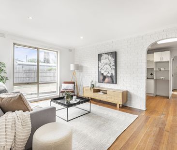 Spacious Family Home - Photo 2