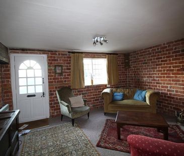 2 bedroom cottage to rent - Photo 6