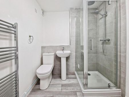 1 bedroom ground floor maisonette to rent - Photo 5