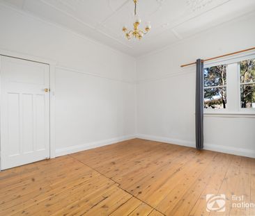 CUTE AND COSY RENOVATED COTTAGE - Photo 3