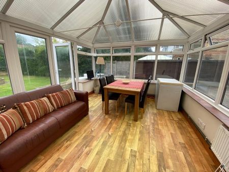 5 bedroom house to rent - Photo 2