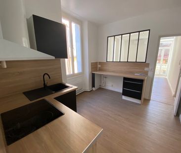 Location Appartement 2 pièces 57m² LA VALETTE DU VAR 83160 - Photo 2