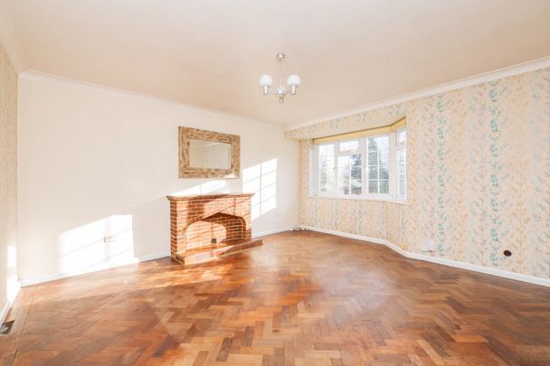 Hemingford Road, Cheam, SM3 - Photo 1