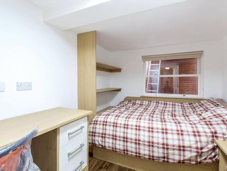 4 bedroom apartment to rent - Photo 3