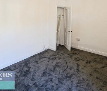 4 bedroom House To Let - Photo 4