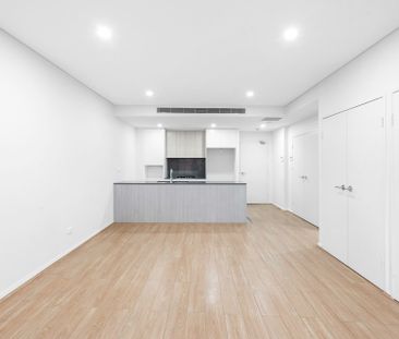 Stylish Retreat with Everyday Convenience - Photo 2