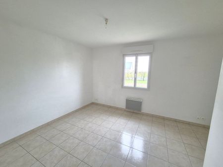 A LOUER Maison de plain pied 50160 Guilberville 4 pièce(s) 78 m2 - Photo 4