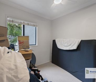 3-BEDROOM APARTMENT WITH CITY VIEWS - Photo 3