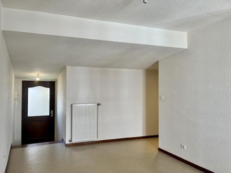 Appartement T2 à louer à ROANNE Centre Ville - Photo 2