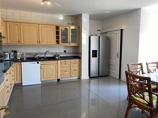 5 room luxury Villa for rent in Sotogrande, Andalusia - Photo 1