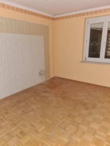 UNBEFRISTET! Gutgelegene und günstige Wohnung mit Loggia! - Foto 2