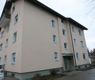 Neu renoviert: 2-Zimmer-DG-Wohnung (ohne Balkon) in der Rosenheimer City! - Foto 1