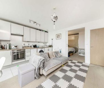 Studio to rent - Photo 6