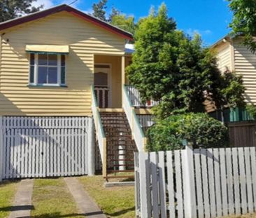 3 Bedroom for rent 12month lease Unfurnished - Photo 2