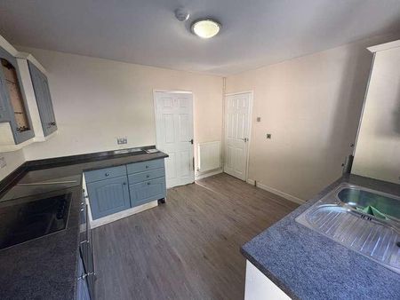 Commercial Road, Pontardawe, Swansea, SA8 - Photo 2