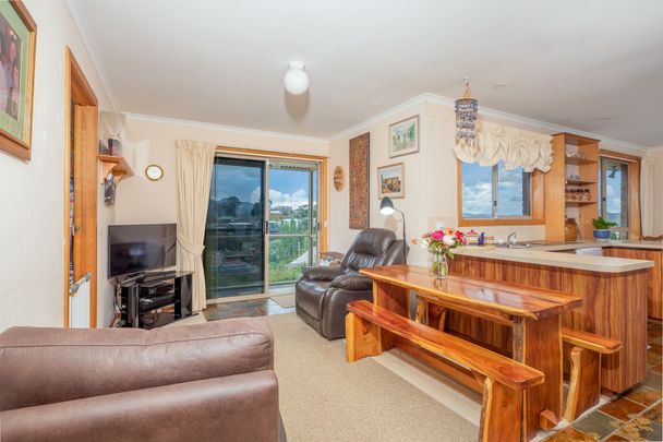 Family Home in the Heart of Lenah Valley - Photo 1