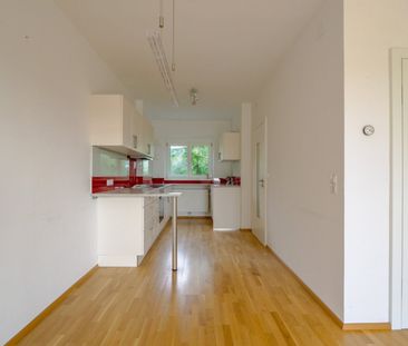 Modernes Wohnhaus in absoluter Ruhelage mit exklusiver Seezugang fü... - Photo 2
