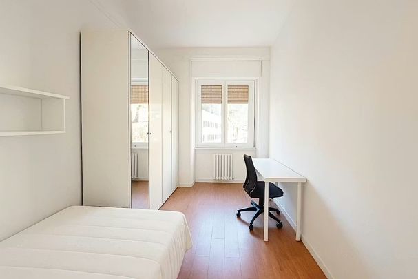 Via Giuseppe Bardelli, Milan, Lombardy 20131 - Photo 1