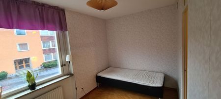 Sandstensvägen, Jordbro - Photo 5