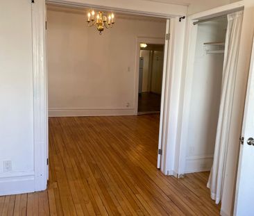 188 Carillion St - Photo 1