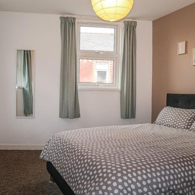 2 bedroom terraced house to rent - Photo 1