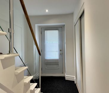 Ahuntsic: Maison de 4 chambres, 2 salles de bain, cour et terrasse ... - Photo 2