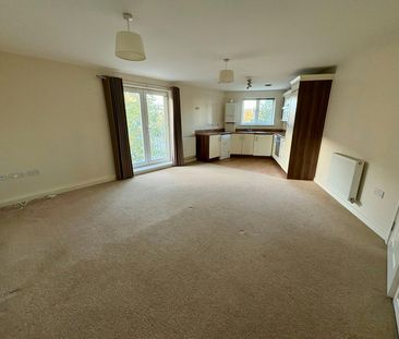 Flat to rent on - Photo 1