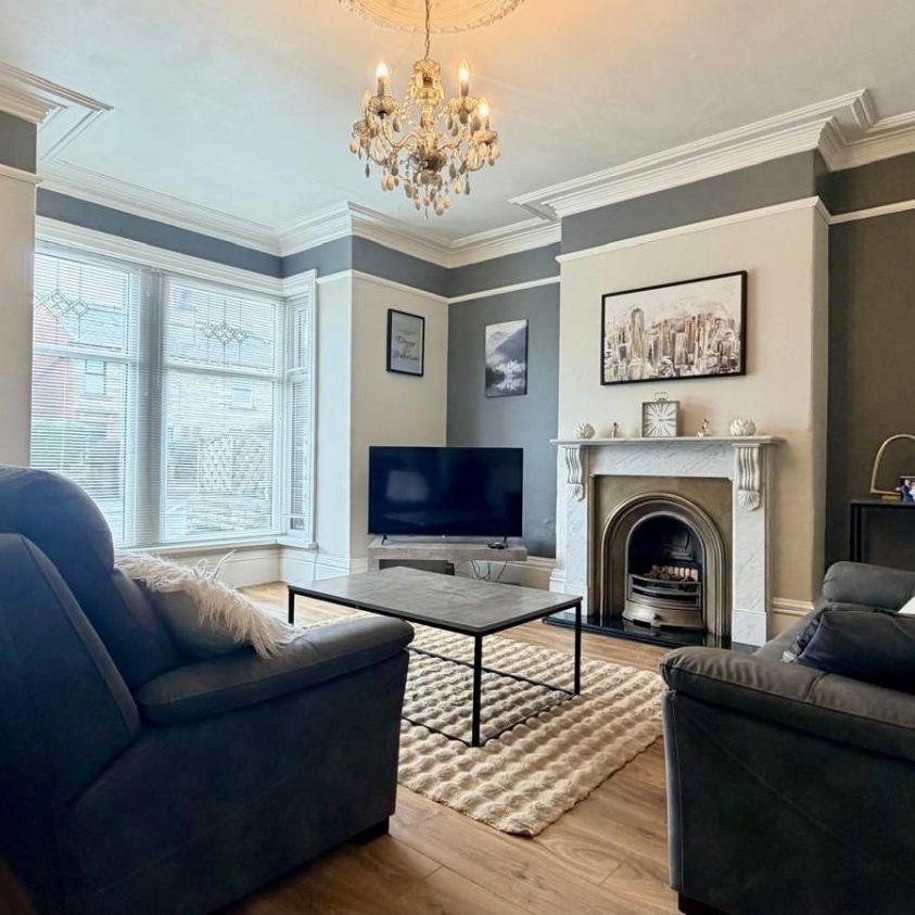 4 bedroom House To Let - Photo 1