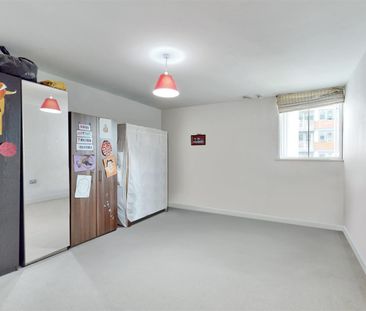 1 bedroom flat - Photo 5