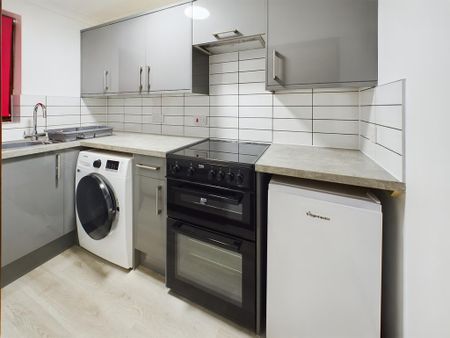 1 bedroom flat to rent - Photo 3