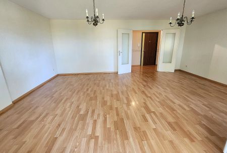 Location Appartement 3 pièces 82m² BISCHHEIM 67800 - Photo 2