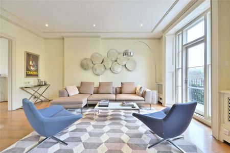 A four bedroom period home is situated in the heart of St. John's Wood. - Photo 5