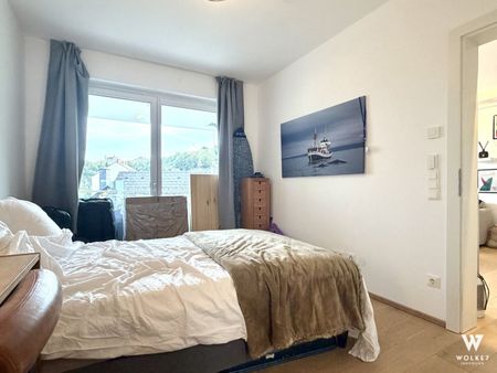 Moderne 3-Zimmer-Wohnung mit großer Loggia und Tiefgaragenstellplatz und POOL! - Photo 4