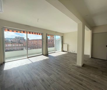 Location Appartement 4 pièces 80m² - Photo 3