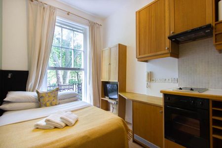 Studio Flat, Bloomsbury, WC1H - Photo 2