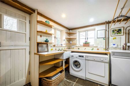 A charming character house and attached cottage, in a delightful, tranquil setting - Photo 4